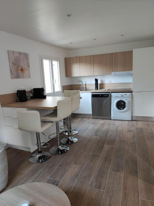 Charmant Appartement 2 Pieces Proche Disneyland Villeneuve-Saint-Denis 外观 照片