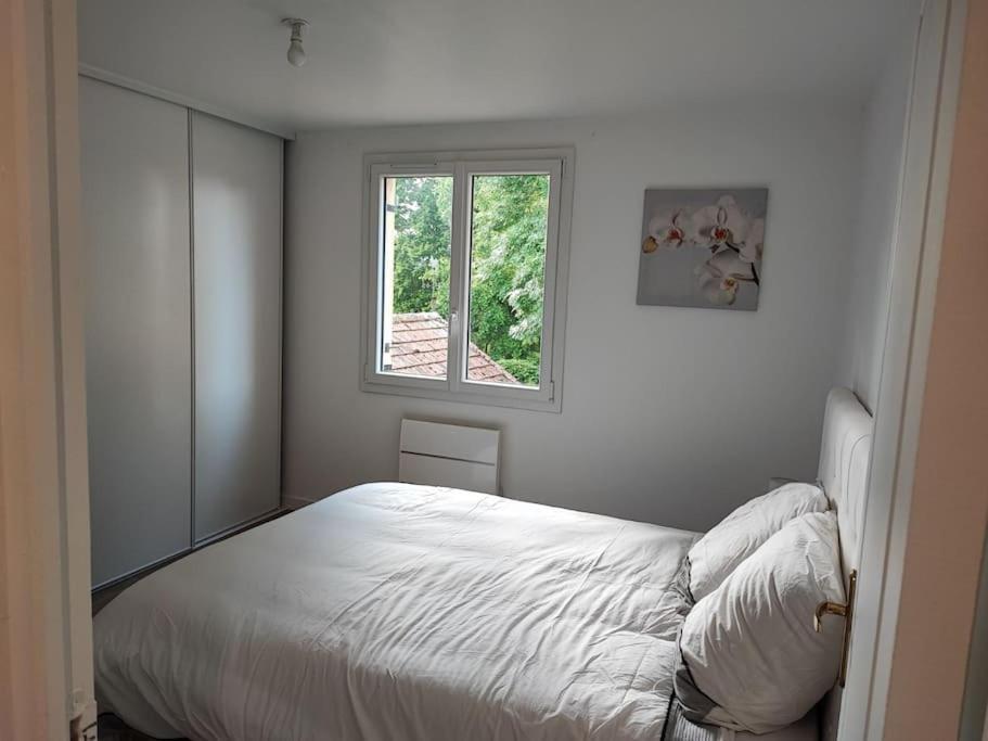 Charmant Appartement 2 Pieces Proche Disneyland Villeneuve-Saint-Denis 外观 照片