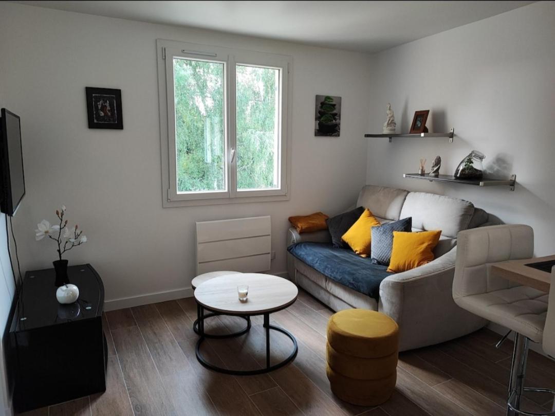Charmant Appartement 2 Pieces Proche Disneyland Villeneuve-Saint-Denis 外观 照片