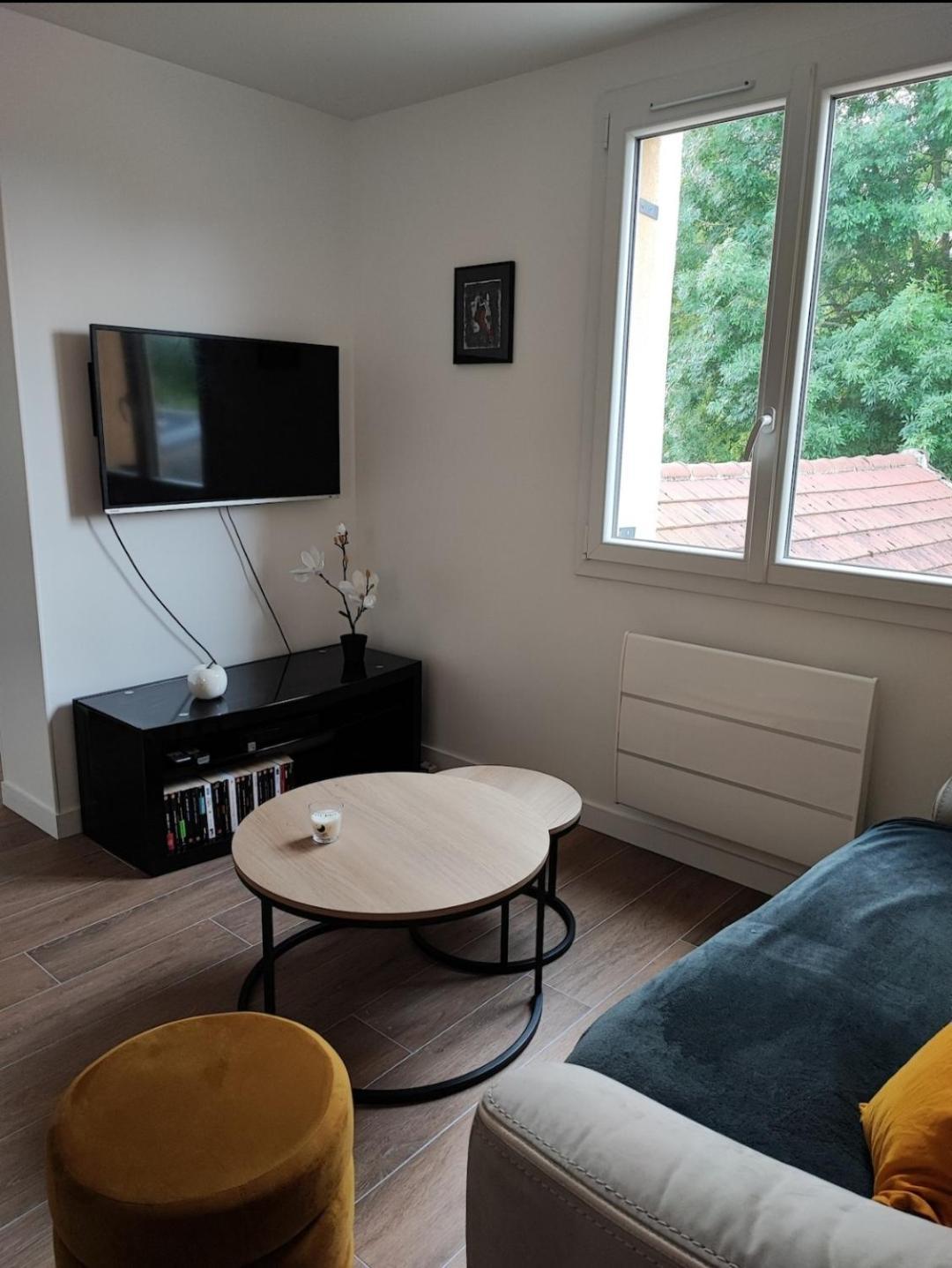 Charmant Appartement 2 Pieces Proche Disneyland Villeneuve-Saint-Denis 外观 照片